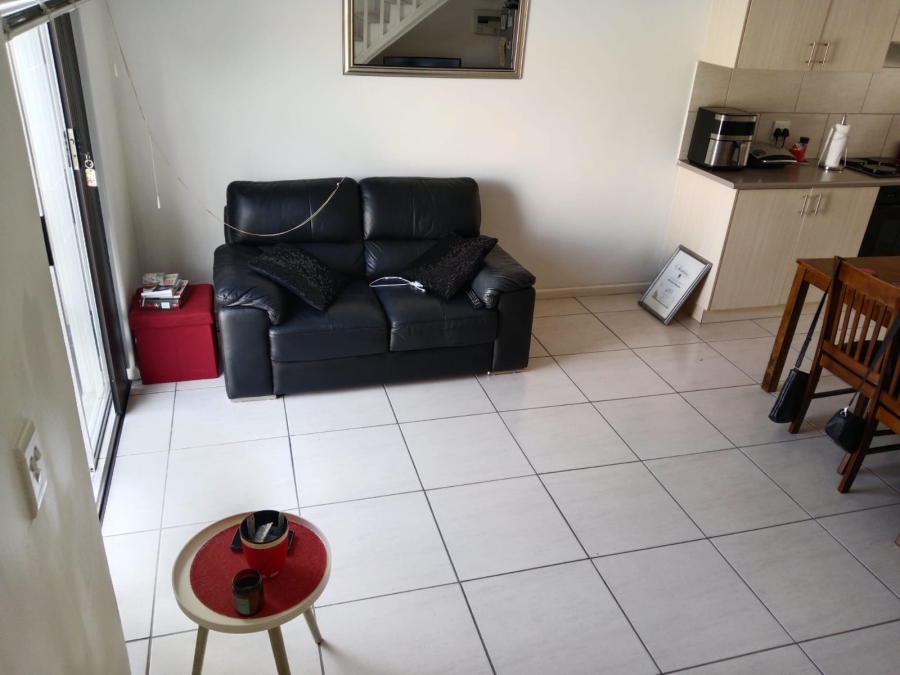 2 Bedroom Property for Sale in Churchill Estate Western Cape